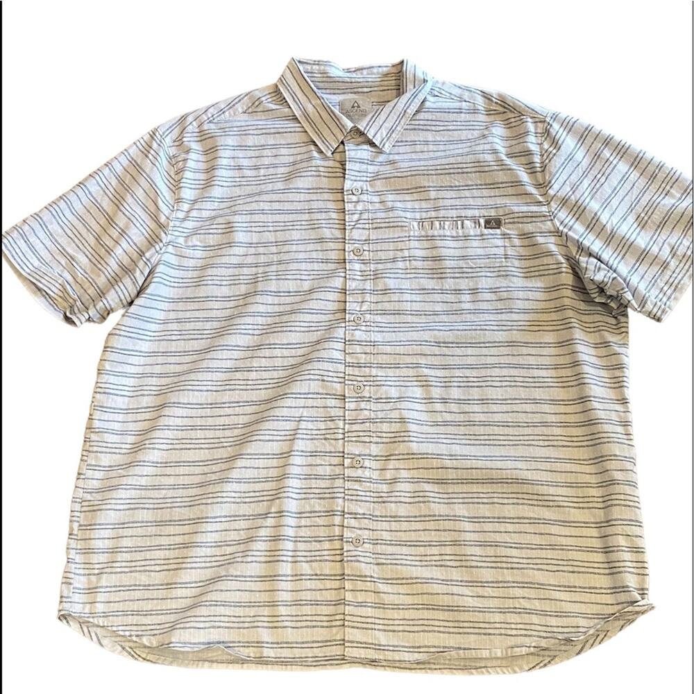 Ascend Men’s XXL short sleeve light gray striped casual shirt